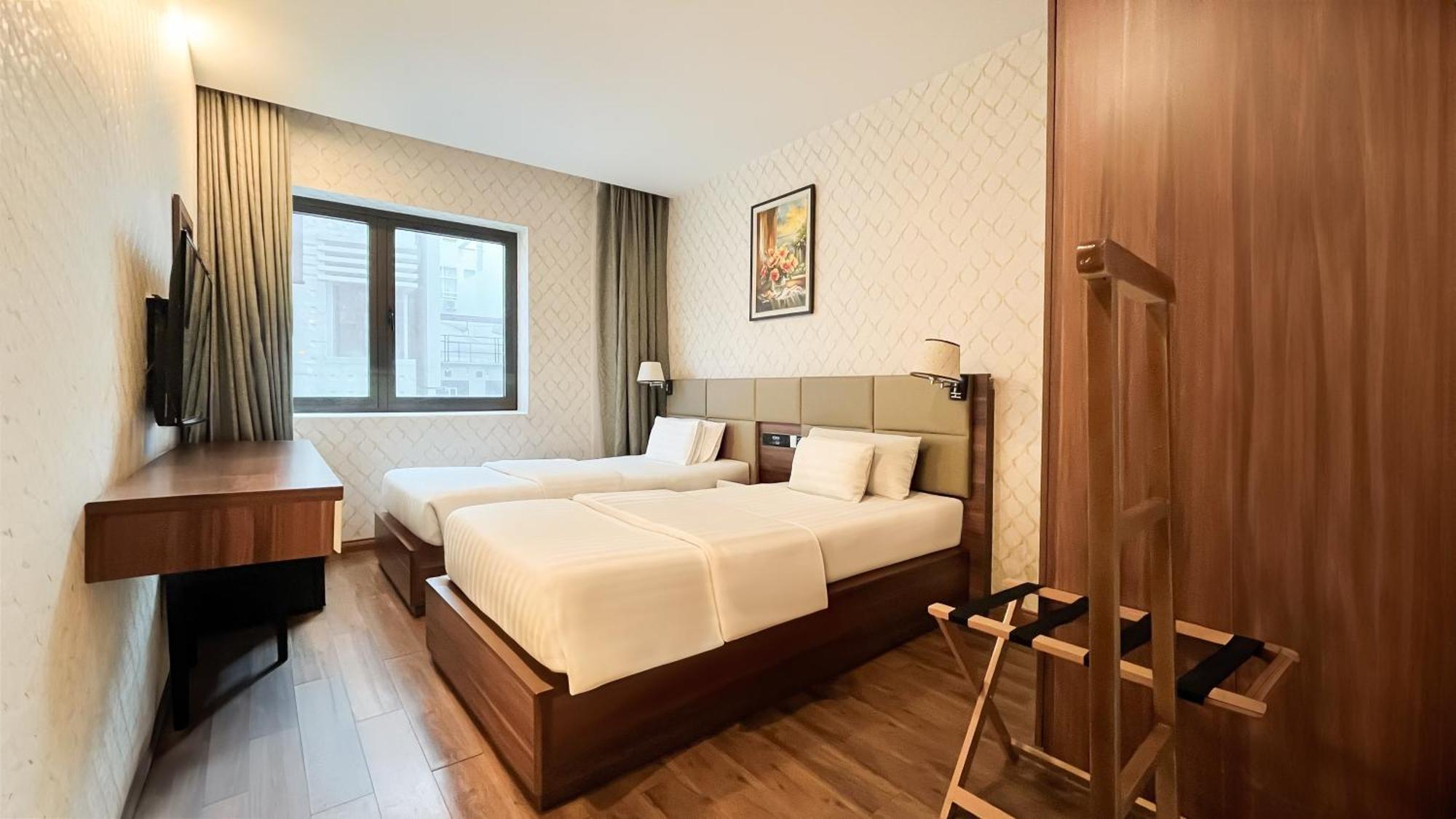 Hotel A25 - 29 Le Thi Hong Gam Ho Chi Minh City