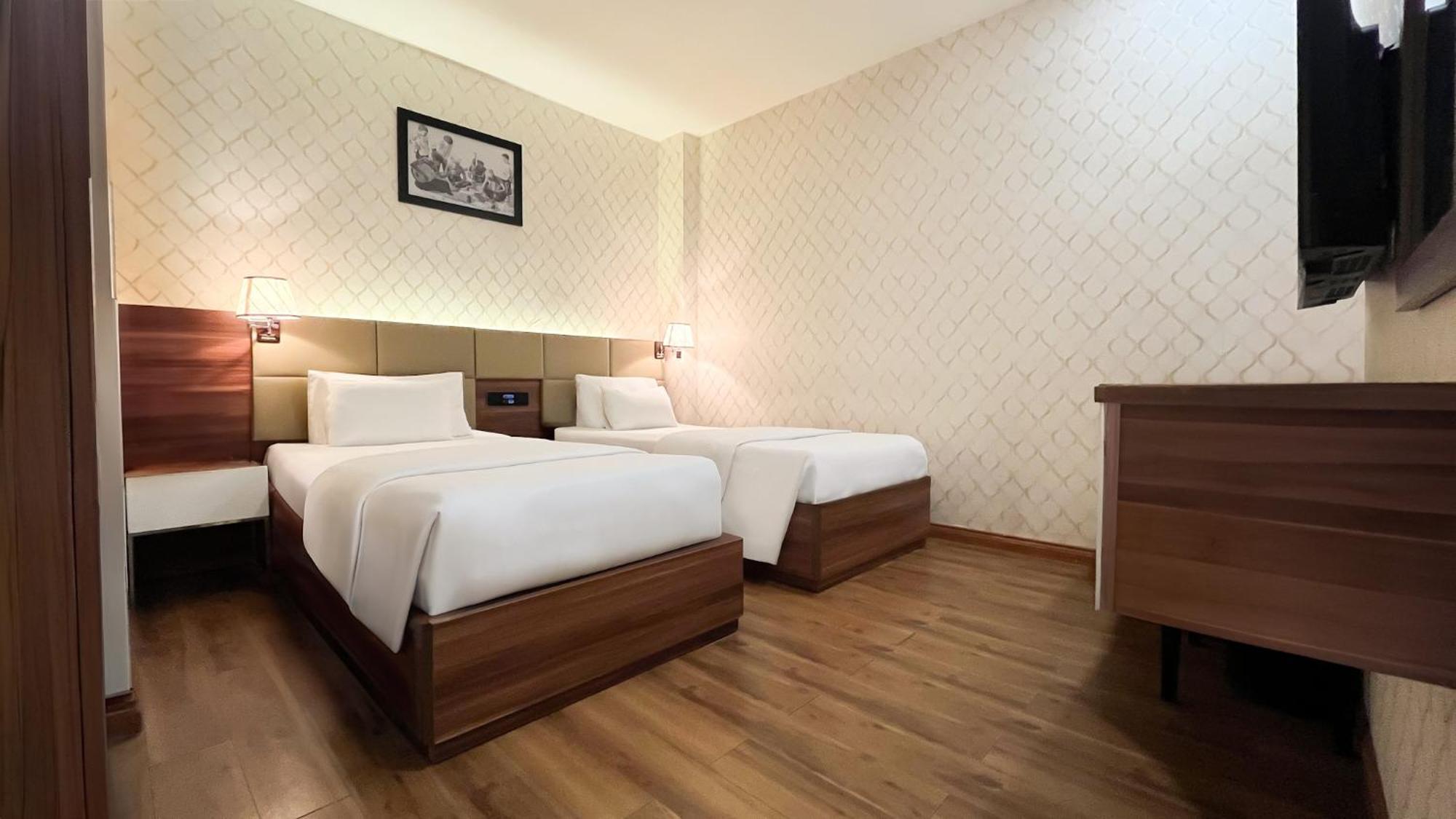 A25 - 29 Le Thi Hong Gam Hotel